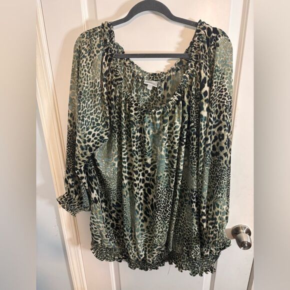 Avenue Animal Print Blouse - Green and Black size 26/28 EUC - Picture 1 of 3